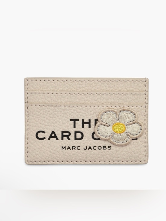 Marc Jacobs Handbags - *NWT*Marc Jacobs Beige Leather Card Holder with Daisy Patch